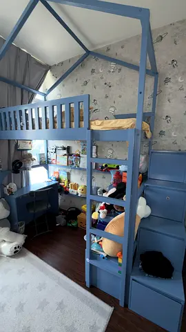 Full Blue kids loft bed with integrated desk, shelves and staircase - good condition