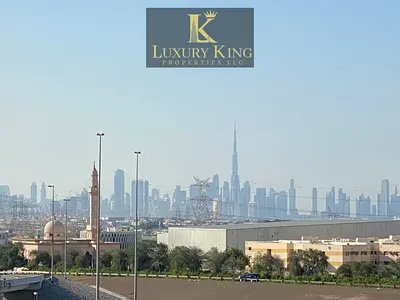 BURJKHALIFA VIEW + BRAND NEW T-H