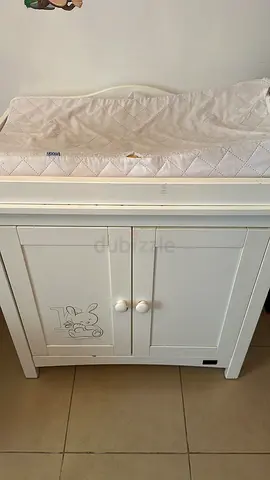 Baby changing table