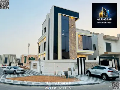 Opportunity! Two-story villa with a roof terrace on a corner lot at a special price
