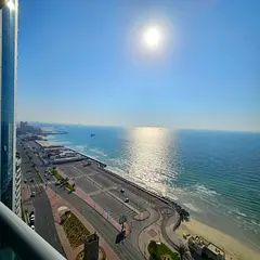 Furnished three-bedroom apartment with a living room - Ajman Corniche - Central air conditioning - F