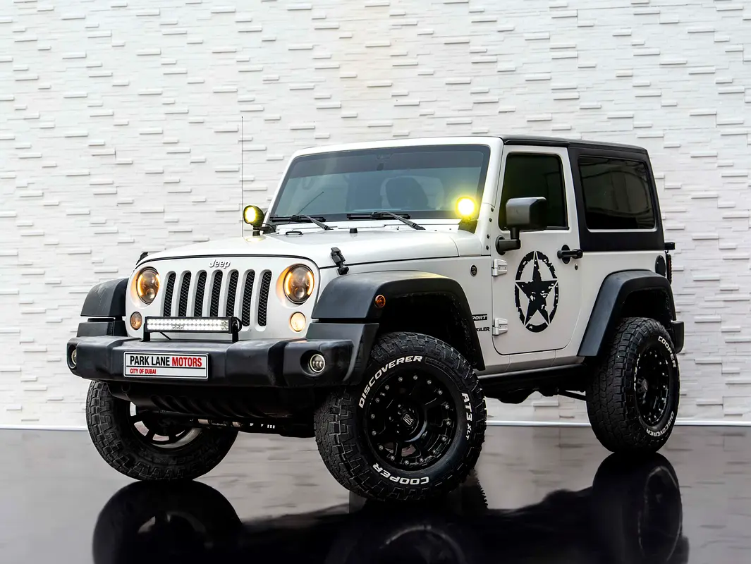Jeep Wrangler 2016 — photo 1 of 19