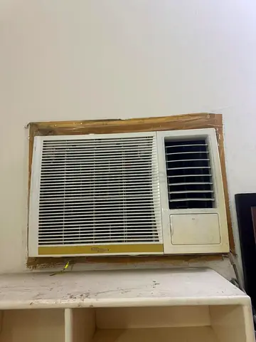 Selling my window air conditioner - working condition