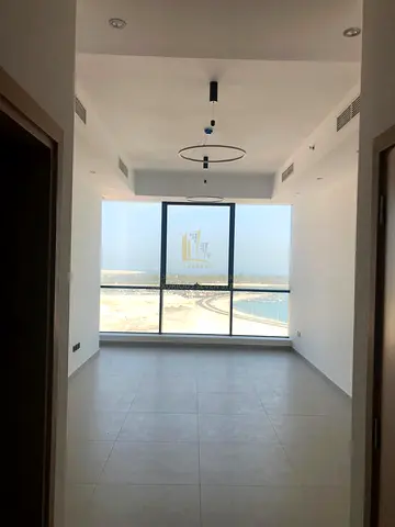 🏡 فرصة استثمارية مميزة في لابلاج 1 | شقة 1 غرفة + صالة | إطلالة طرفية مفتوحة