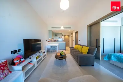 Mid Floor | Study Room | Spacious Layout