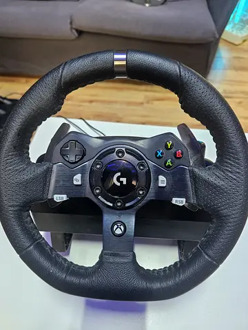 Logitech G920 Driving Force Racing Wheel  Pedals, Force Feedback, Steel Shifters – Xbox/PC/Mac (UA