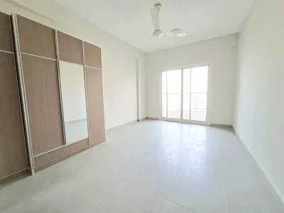 Brand new luxury 1BR with baloney 2 bathroom wardrobe just 39k