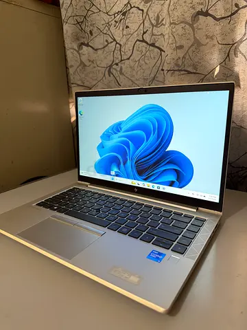 URGENT !! Ultra Slim Hp Elitebook 11th Generation 16 gb ram 256 gb Nvme SSD