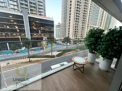 Fully Furnished / Low Floor / Open kitchen