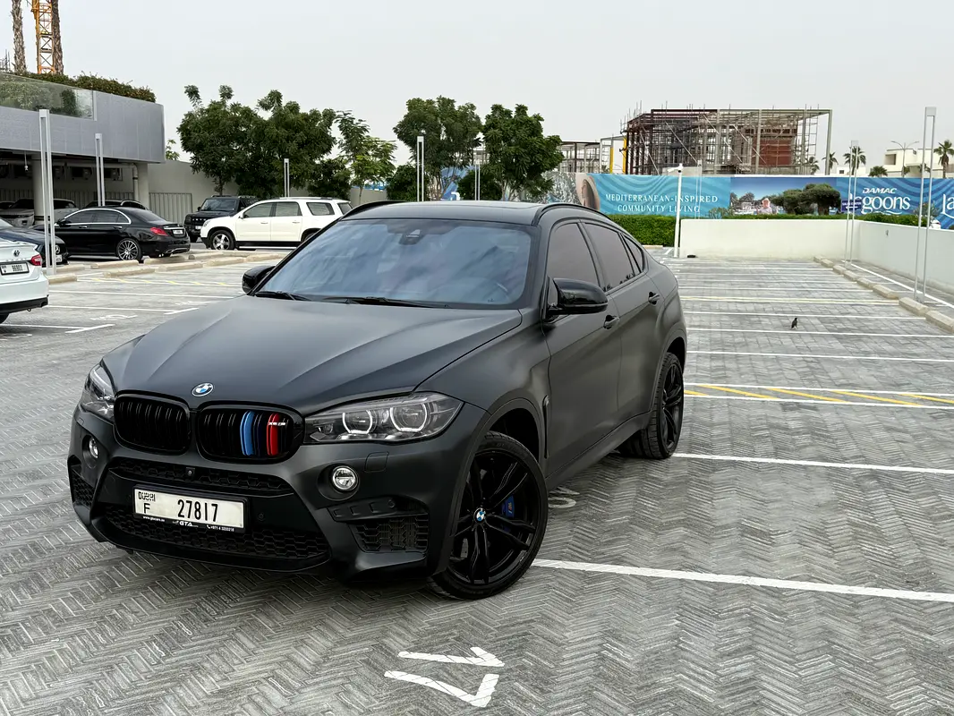 BMW X6 2018 — photo 1 of 12