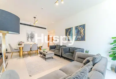 Bright Apartment | Study Room | Closed Kitchen