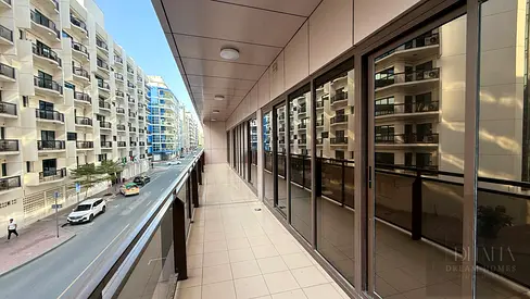 Spacious 3BR + Maids || 0% Commission || Huge Balcony Rode Facing…..