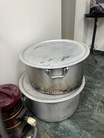 Used large commercial aluminium stock pot with lid