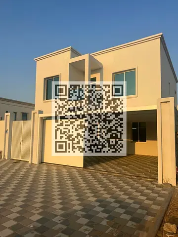 صفقة جيدة لفيلا سكنية كبيرة مع غرفة خادمة للبيع متوفرة في مدينة السلام، أم القيوين