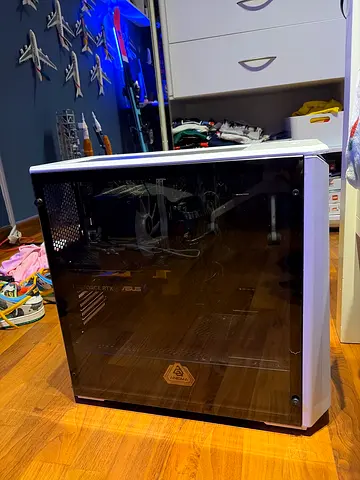 Gaming pc(RTX 5060 TI 16GB-NEGOTIABLE)