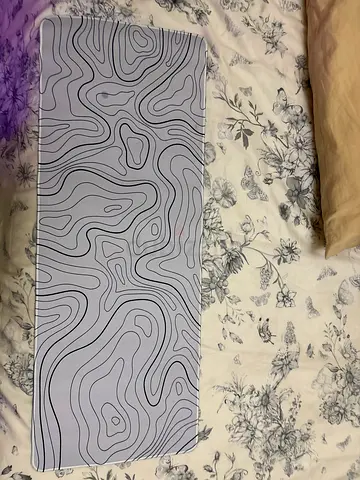 White and Black Mouse Pad Water Resistant ( Negotiable )