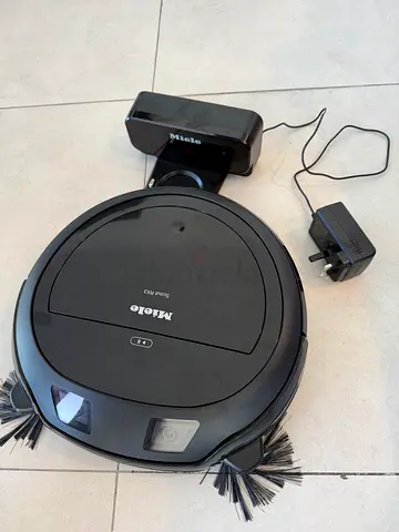 🧹 Miele Scout RX3 Robot Vacuum – Like New – Premium Quality