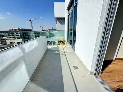 Brand new Luxury 1bhk apartment prime location book now for family!