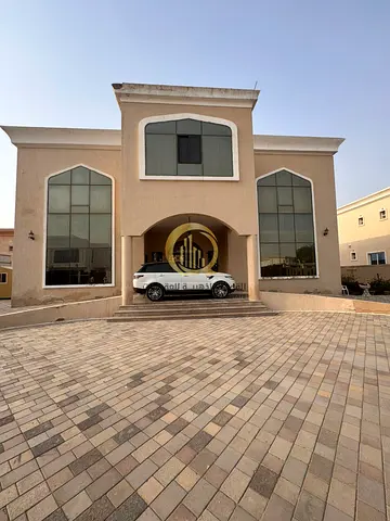 Luxury villa for sale in Sharjah – Al Rahmania 1 | Prime location and spacious area Property details: Location: Al Rahmania 1 – Emirate of Sharjah Are