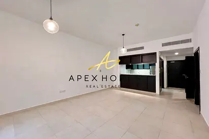 Unfurnished | Mid Floor | Prime Location | Ready