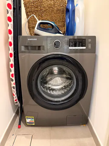 Samsung 8kg washing machine neat and clean conditions