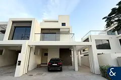 5 Bed (inc Games Room) | Corner Unit | New