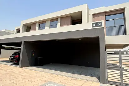 Ready To Move | 5 BHK | Steps From Lagoon