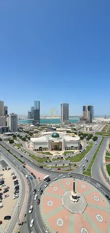 *للبيع 3 غرف وصاله إطلالة أمامية ساحرة على شارع التعاون مع بلكونتين و موقف سيارة في الخان موقع مميز*