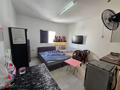 استديو مفروش في المجرة، شامل إنترنت، موقع مميز قريب من الخدمات، مناسب للأفراد، إيجار شهري 2000 درهم.