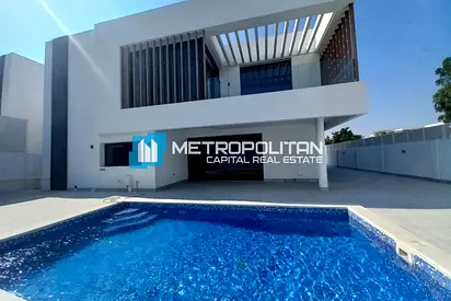 Private Pool | Corner 5BR with Majlis | Upgraded