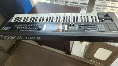 Roland Gw 8 synthesizer
