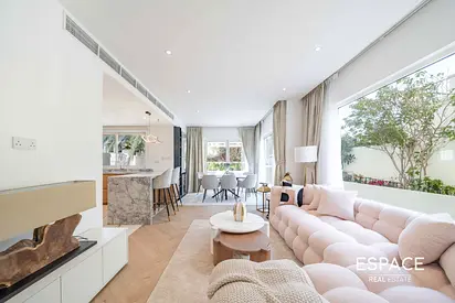 Excellent Condition | End Unit | Type 3E