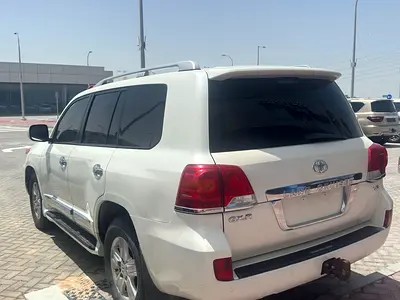 2013 Toyota LAND CRUISER 照片 4