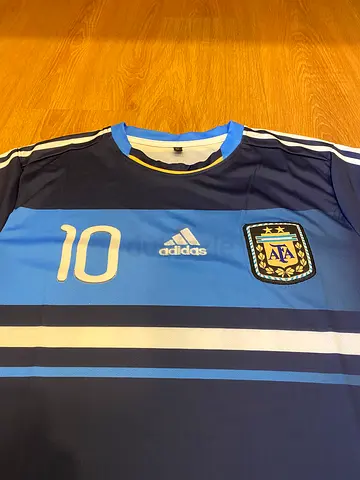 BRAND NEW MESSI ARGENTINA RETRO FOOTBALL JERSEY ON SALE