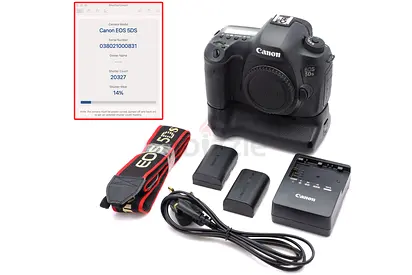 Used Canon EOS 5DS Body with BG-E11 Battery Grip