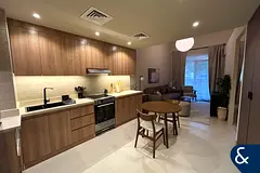 Converted Studio I 686 Sqft I Upgraded I VOT