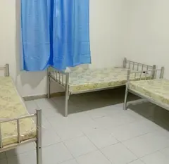 Bed Space for Executive well-maintained villa in Hor Al Anz