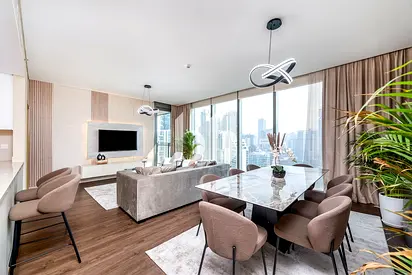Stunning Waterfront 3BR in 5242 Tower | High Floor