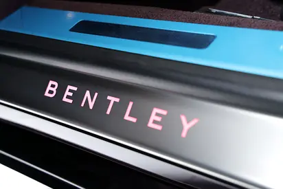 2022 Bentley FLYING SPUR — миниатюра 8