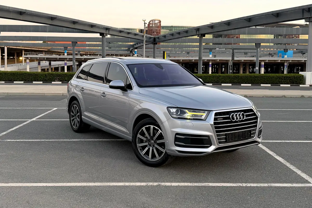 Audi Q7 2018 — photo 1 of 20