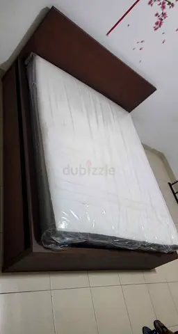 Malam queen size bed 160/200cm bed with 2 storage drawers underneath and Ikea mattress
