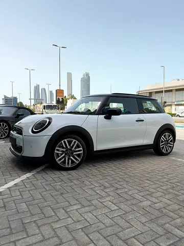Mini Cooper S - GCC Specs - 3 Years Warranty - 3 Years Free Service. Free insurance  more…