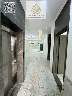 Luxury villa for annual rent, 3 floors, consisting of 5 master bedrooms and an internal elevator wit