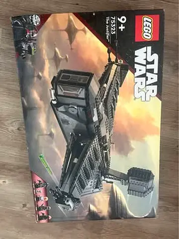 FLASH SALE BRAND NEW LEGO 75323 STAR WARS JUSTIFIER