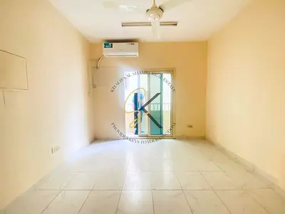 Lavish 1 BHK full of family building Neat and clean room for contact Babar