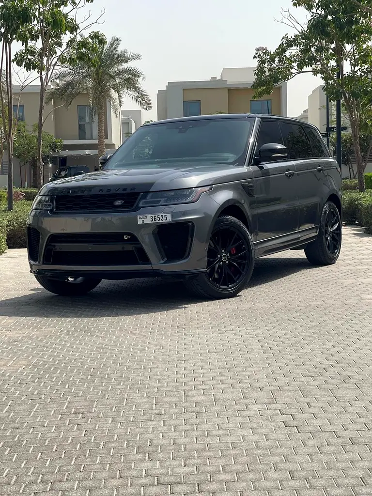 Land Rover Range Rover Sport 2019 — photo 1 of 10