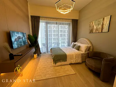 استوديو مفروش | إطلالة على المسبح والمدينة | الوصول إلى الشرفة