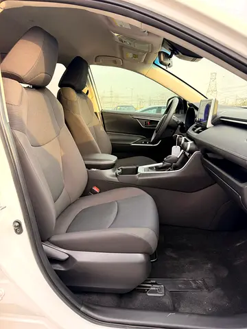 صورة 12 لـ 2023 Toyota RAV 4