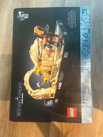 FLASH SALE BRAND NEW LEGO 75380 STAR WARS MOS ESPA PODRACE DIORAMA