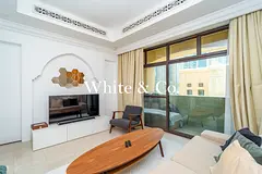 Perfect Loc | Burj Khalifa View| Spacious